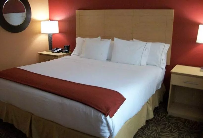 فندق Holiday Inn Express   Cortland, An Ihg