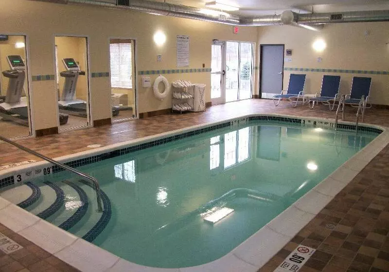 فندق Holiday Inn Express   Cortland, An Ihg