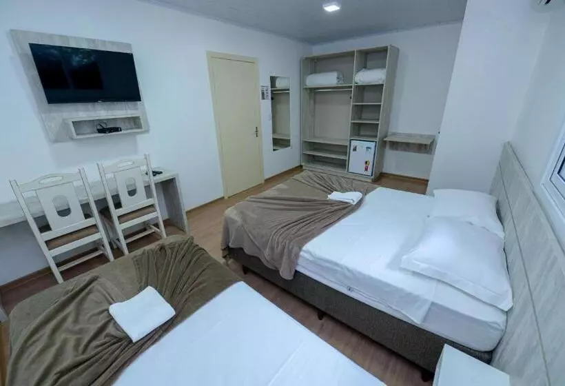 Hotel Pousada Acacia Negra