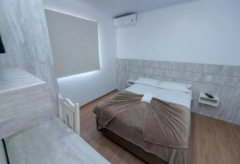 Hotel Pousada Acacia Negra