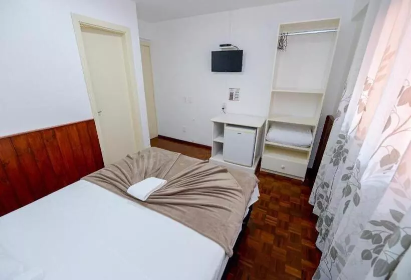 Hotel Pousada Acacia Negra