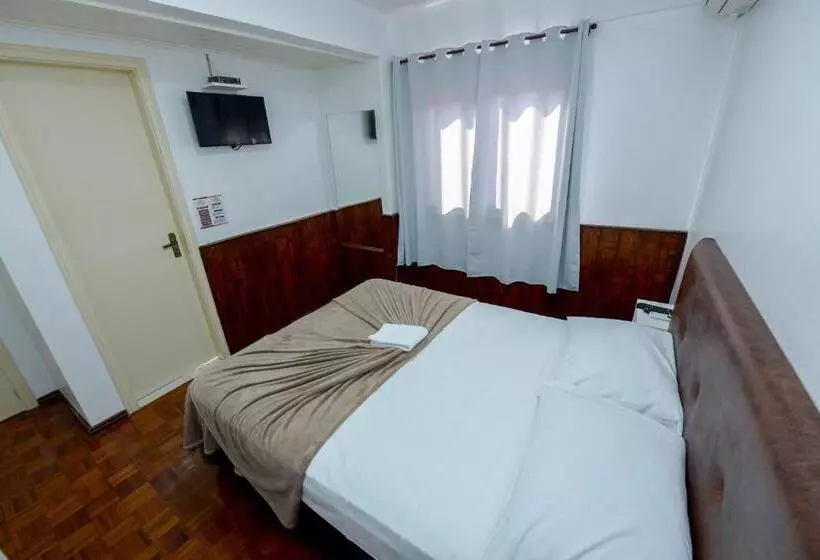 Hotel Pousada Acacia Negra