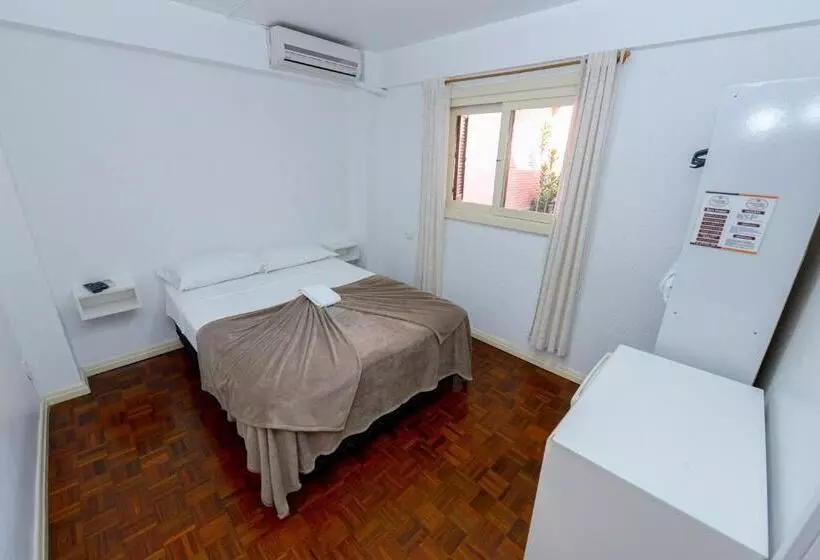 Hotel Pousada Acacia Negra