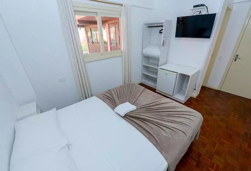 Hotel Pousada Acacia Negra