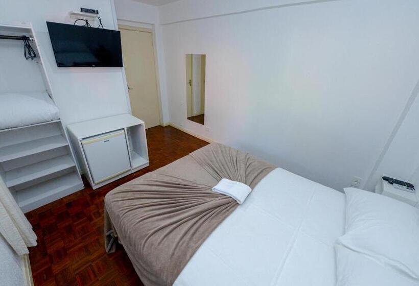 هتل Pousada Acacia Negra