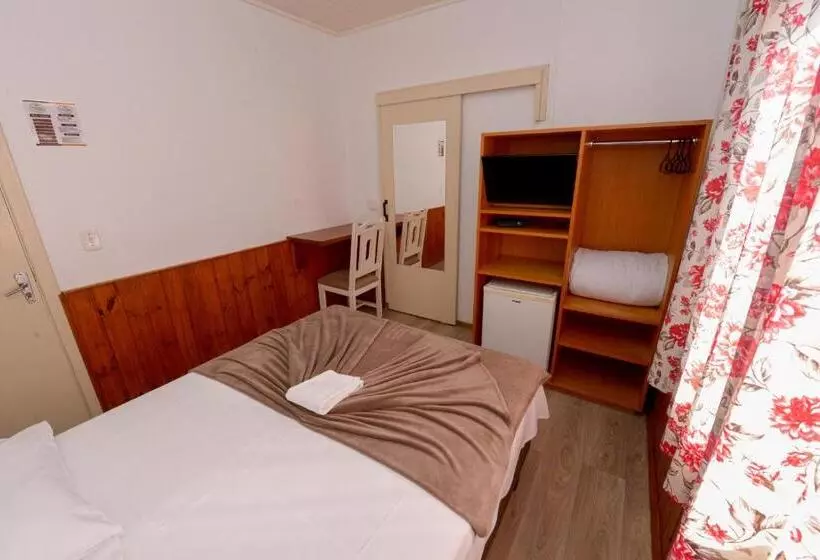 Hotel Pousada Acacia Negra