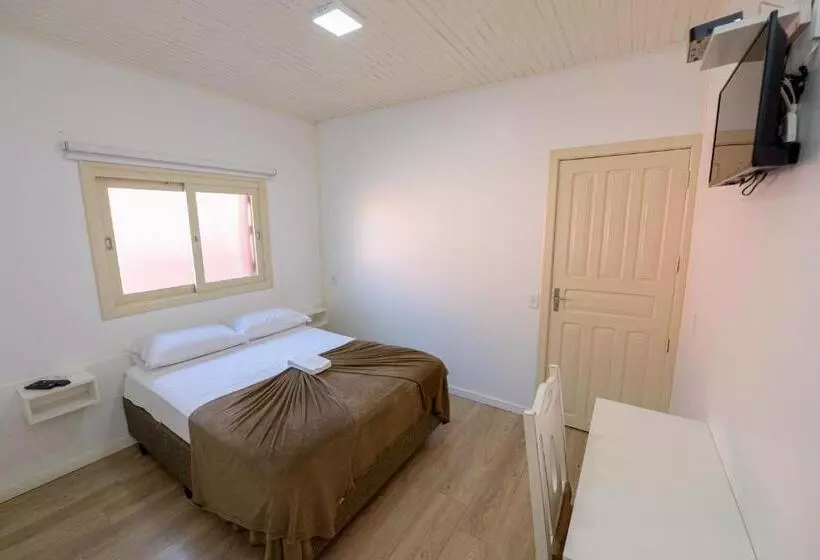 Hotel Pousada Acacia Negra