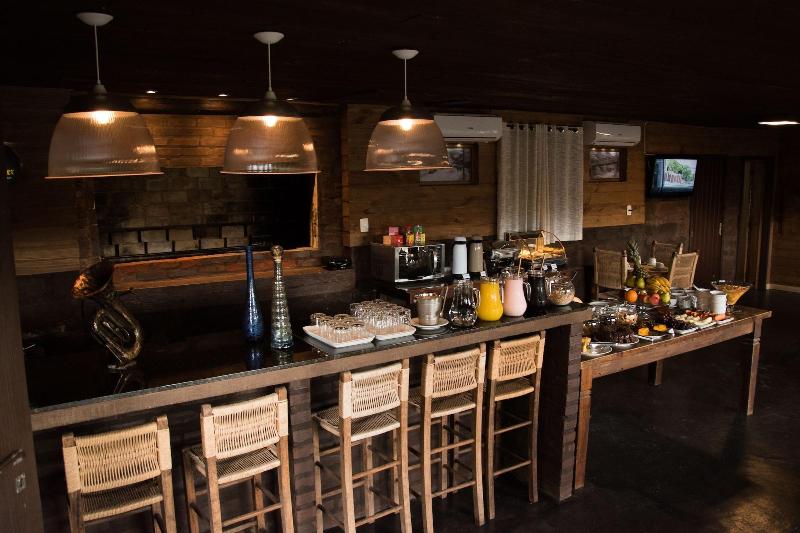 هتل Pousada Sky Chales Da Montanha