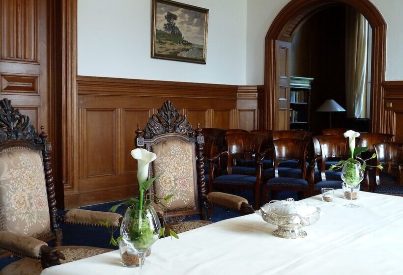 Schlosshotel Ralswiek