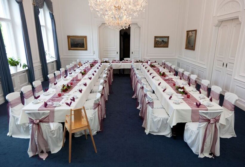 Schlosshotel Ralswiek