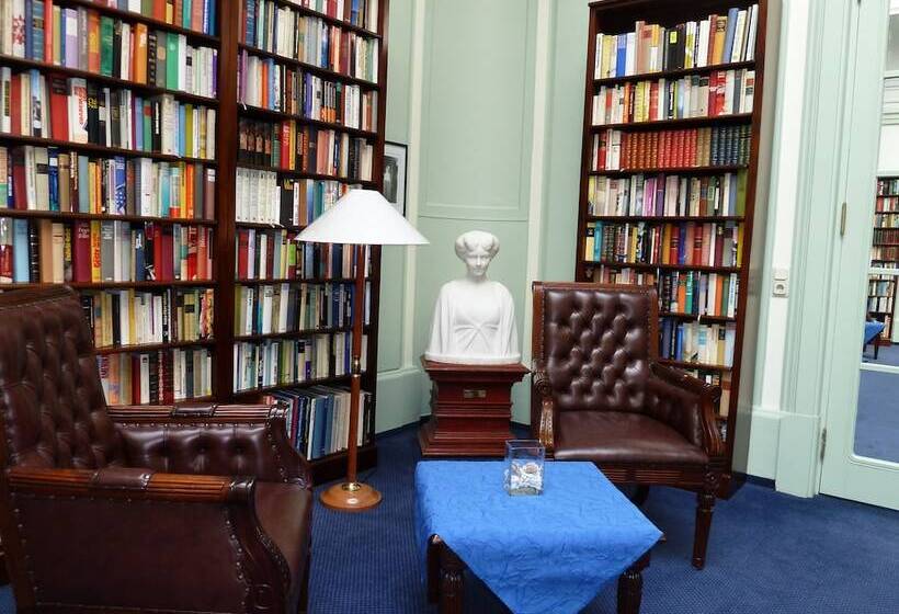 Schlosshotel Ralswiek