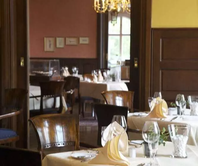 Schlosshotel Ralswiek