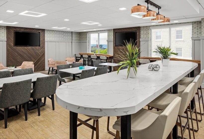 فندق Sheraton Duluth