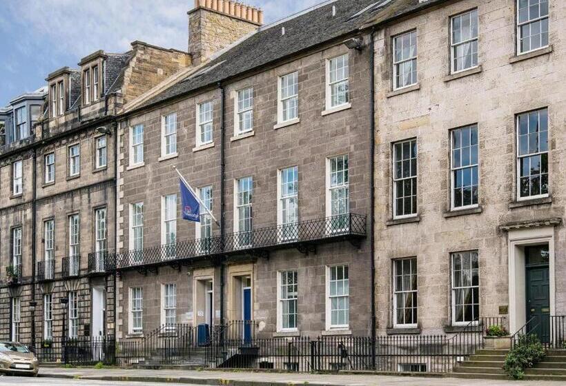 هتل Travelodge Edinburgh Central Queen Street
