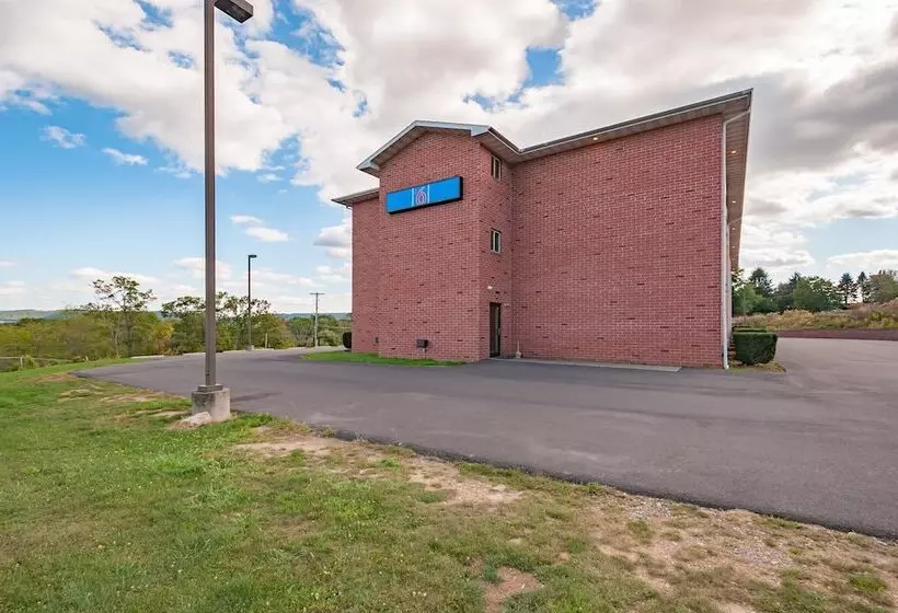 Motel 6 Drums, Pa