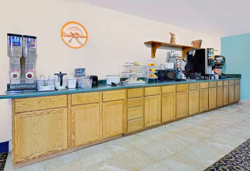 모텔 Howard Johnson By Wyndham Gothenburg