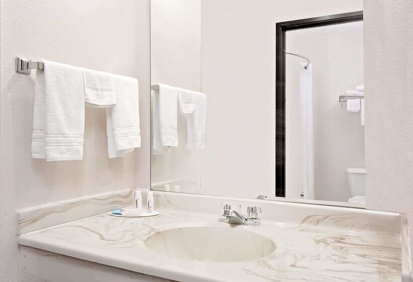 Мотель Howard Johnson By Wyndham Gothenburg