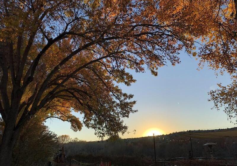 민박 A Sunset Chateau