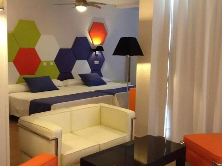 Evenia Zoraida Resort