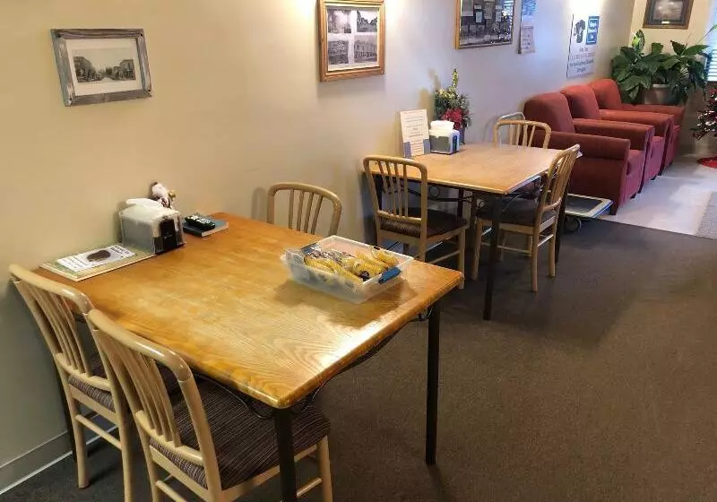 酒店 Simple Rewards Inn Shelbina