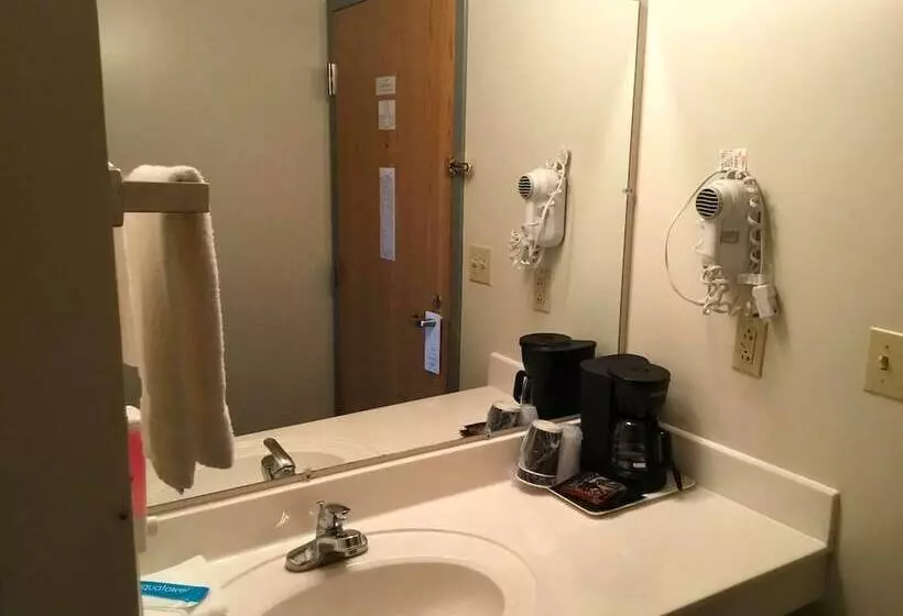 酒店 Simple Rewards Inn Shelbina