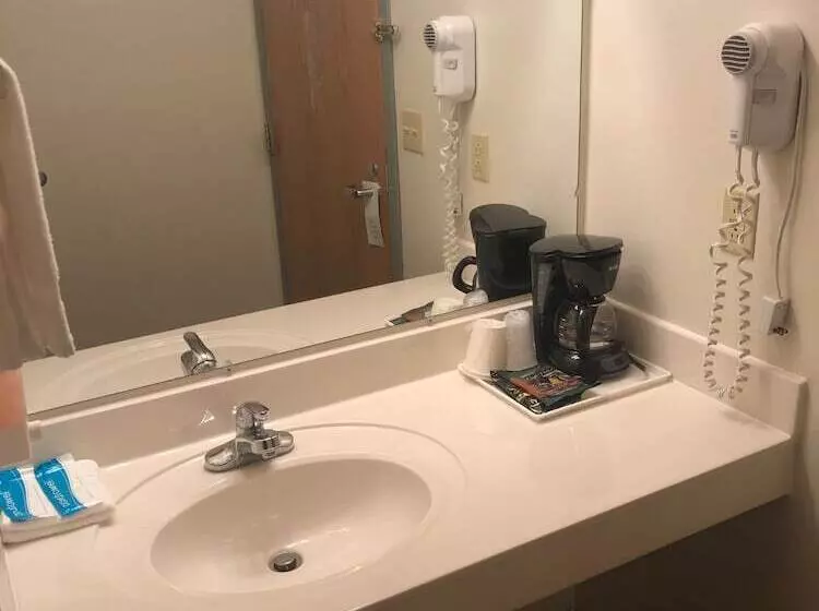 酒店 Simple Rewards Inn Shelbina