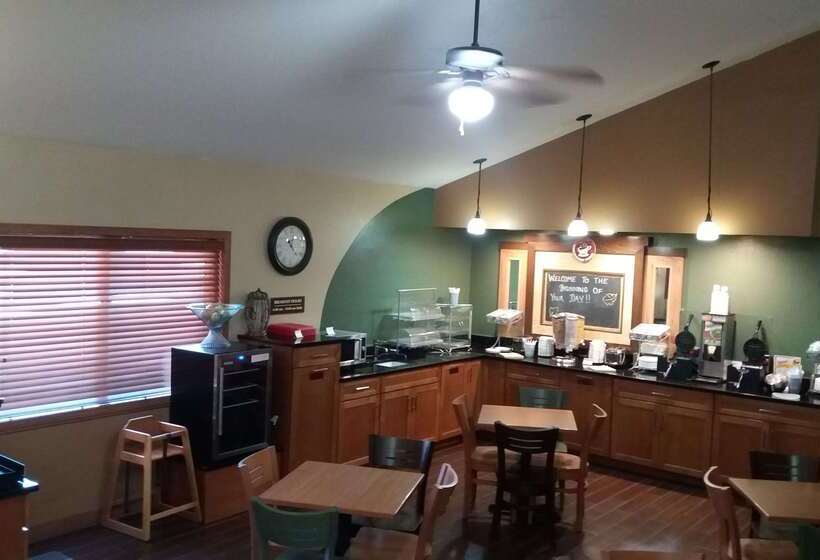 Отель Americinn By Wyndham Kewanee