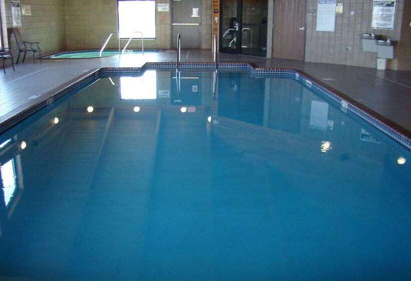 Отель Americinn By Wyndham Kewanee