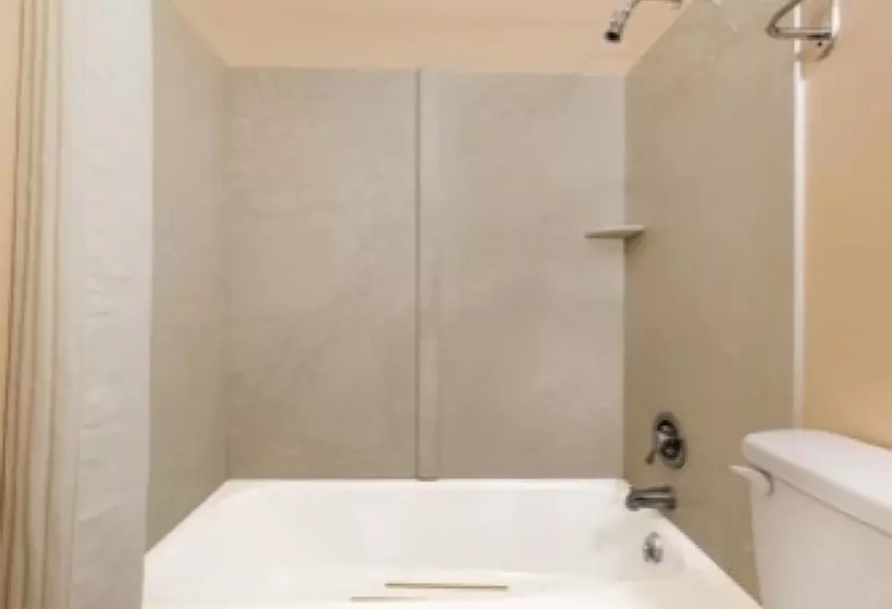 Отель Budget Inn Mifflintown