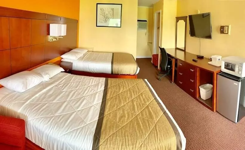 Отель Budget Inn Mifflintown