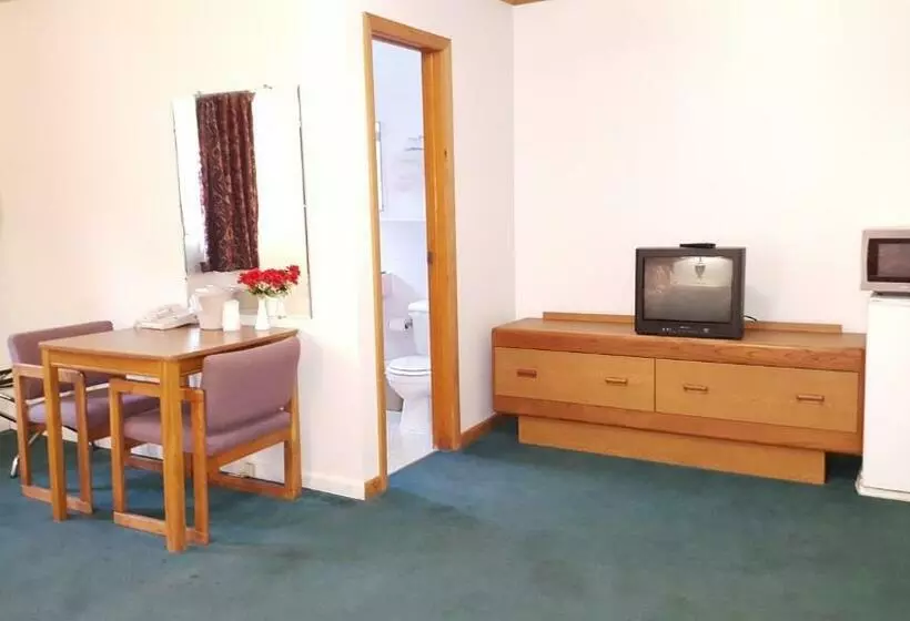 Отель Budget Inn