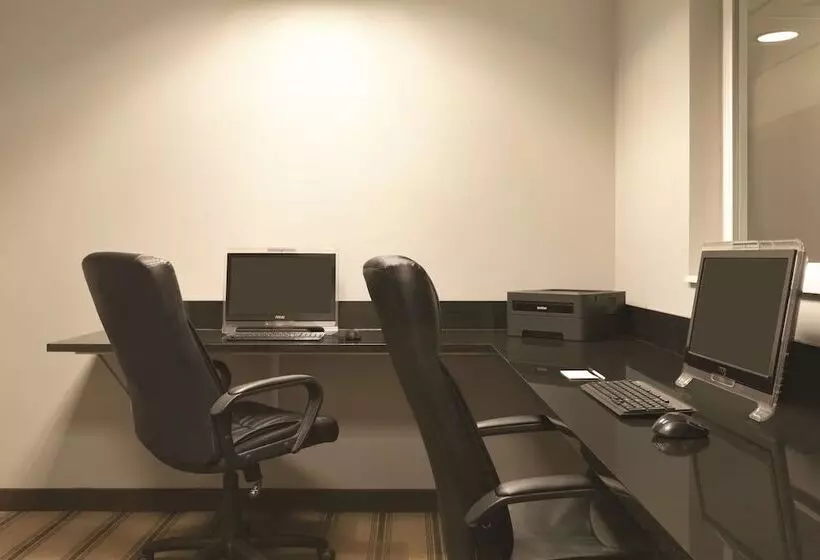 酒店 Country Inn & Suites By Radisson, Indianapolis Airport South, In