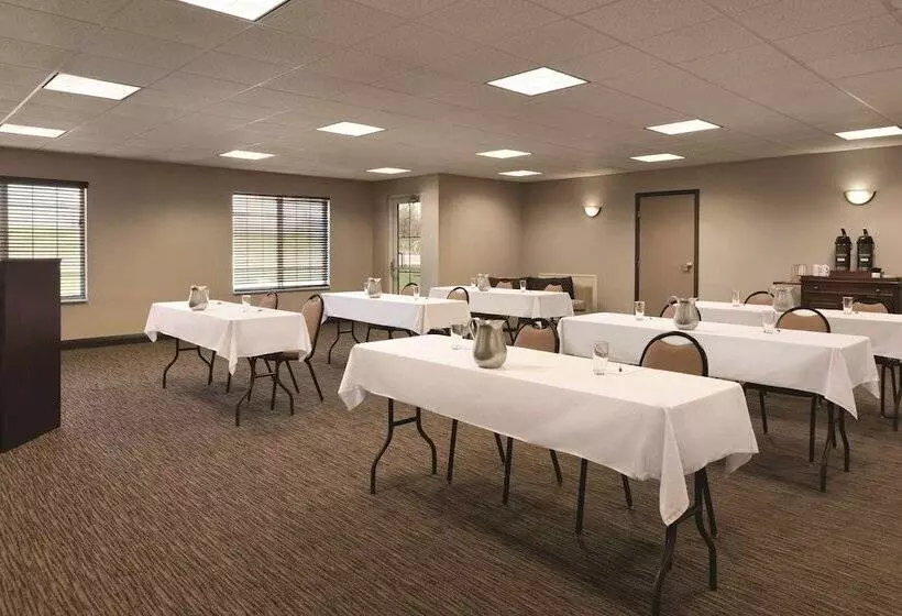 酒店 Country Inn & Suites By Radisson, Indianapolis Airport South, In