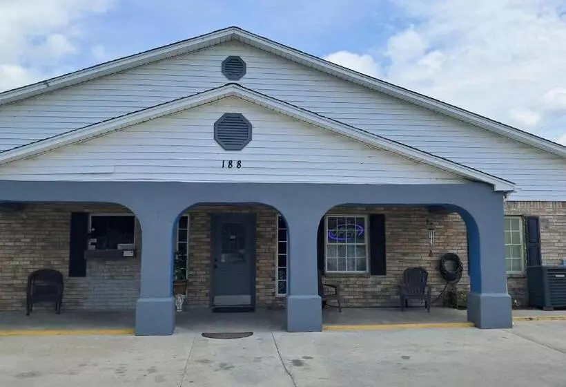 Отель Countryside Inn