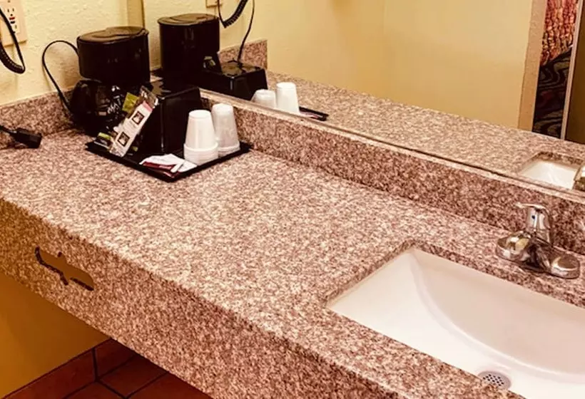 호텔 Executive Inn Hondo