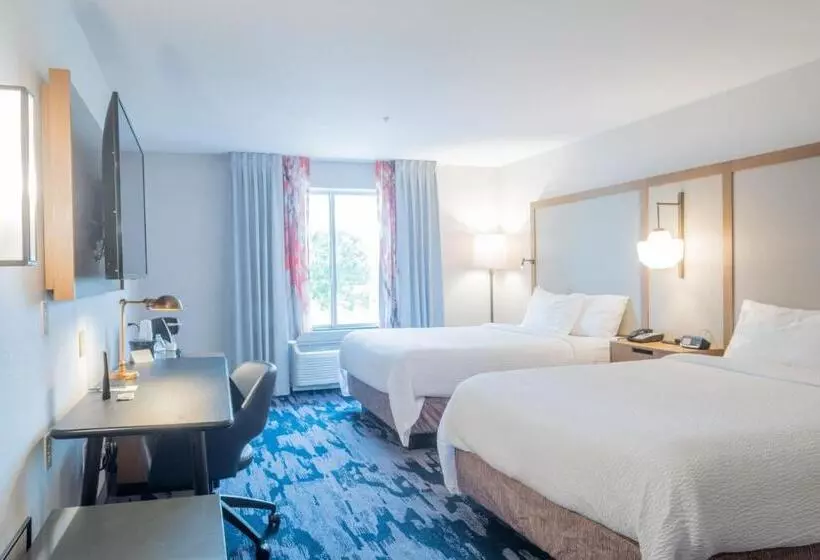 Отель Fairfield Inn & Suites Denton