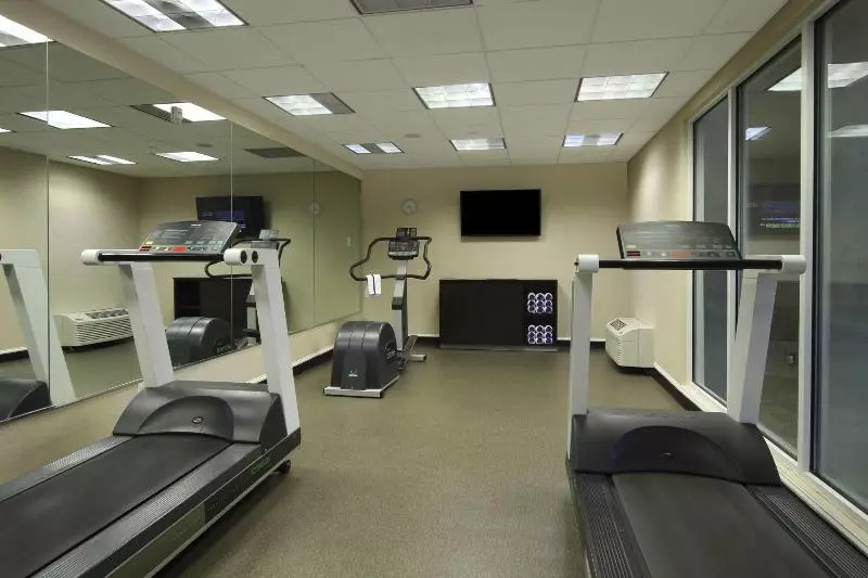 酒店 Fairfield Inn & Suites By Marriott Fairfield Napa Valley Area