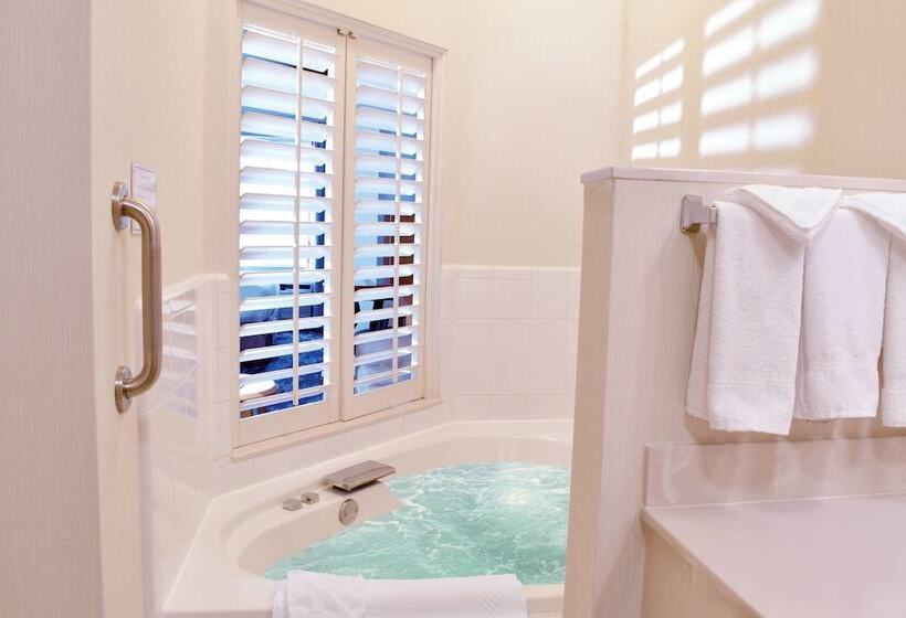 فندق Fairfield Inn & Suites Indianapolis East