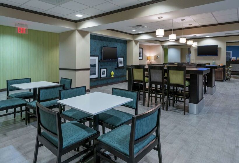فندق Hampton Inn Dahlgren