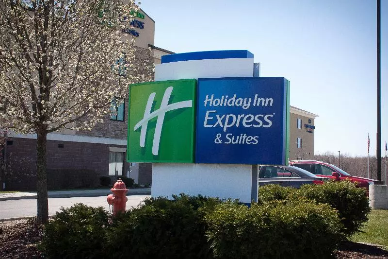 호텔 Holiday Inn Express & Suites Youngstown West Austintown By Ihg