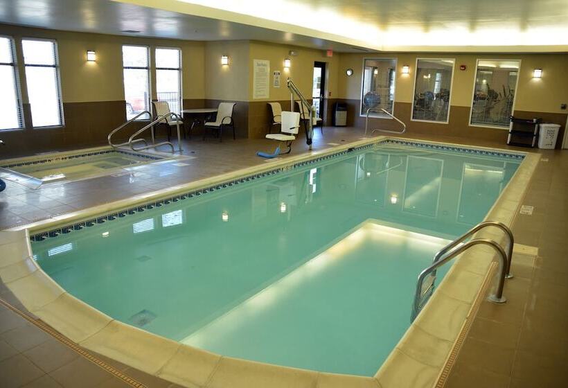 酒店 Holiday Inn Express & Suites Youngstown West   Austintown By Ihg