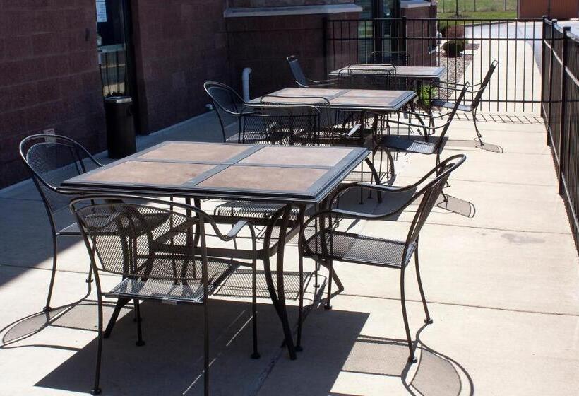 酒店 Holiday Inn Express & Suites Youngstown West   Austintown By Ihg