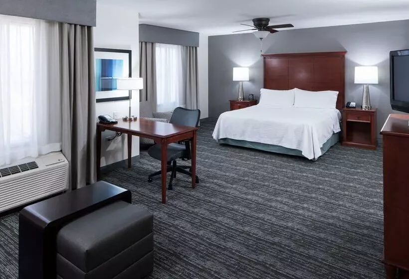 Отель Homewood Suites By Hilton Denton