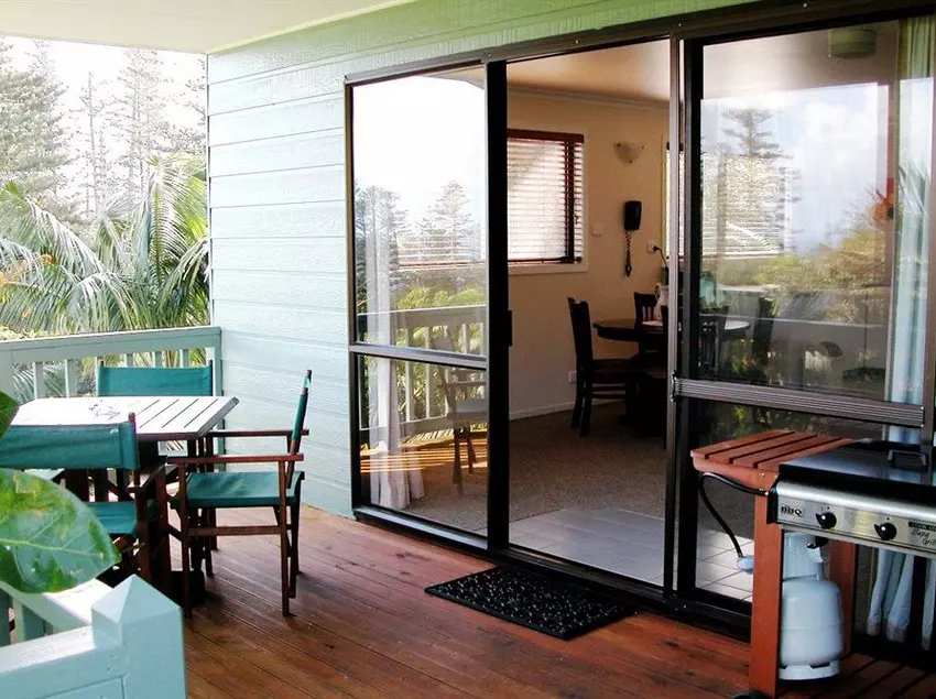 هتل Kentia Holiday Apartments