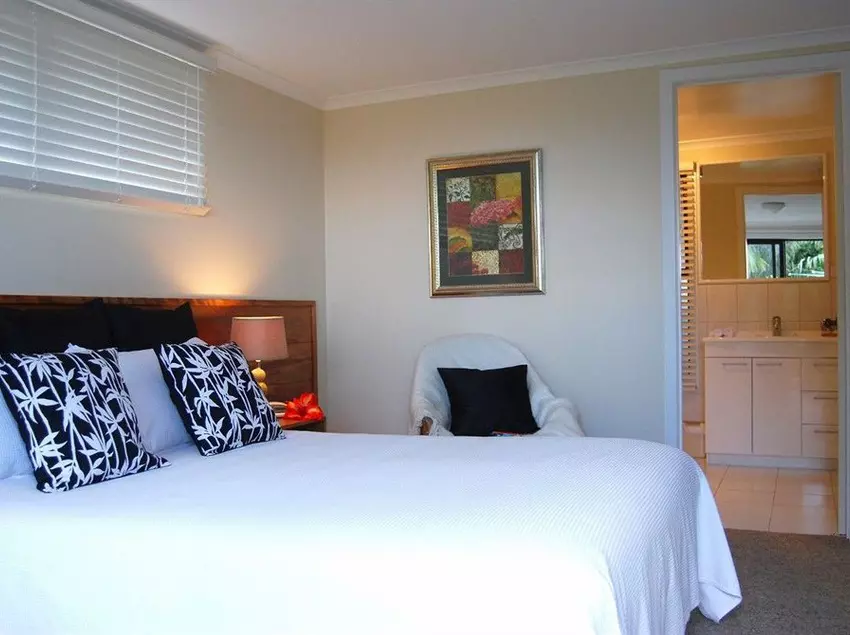 هتل Kentia Holiday Apartments