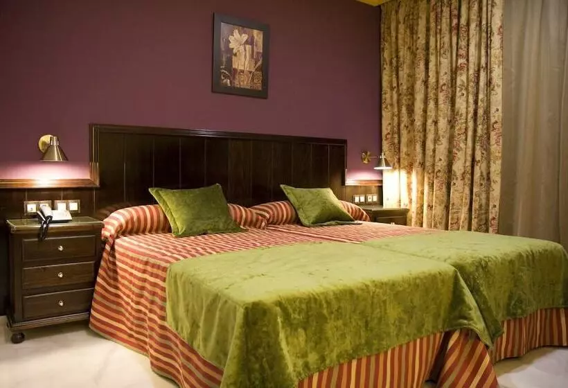 فندق Las Acacias