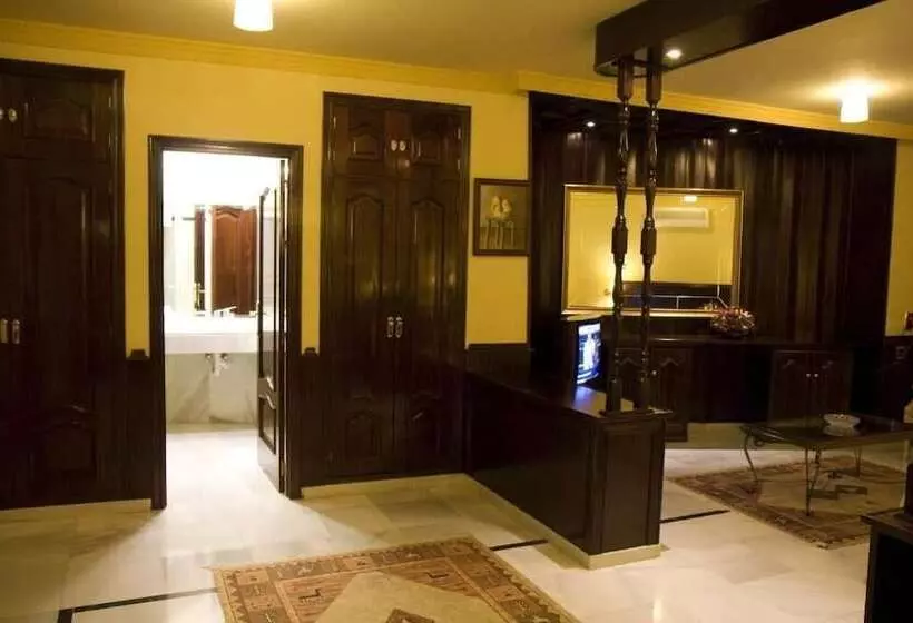 فندق Las Acacias