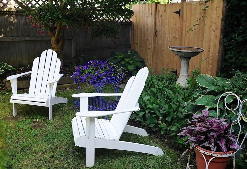 בית מלון כפרי Pequot