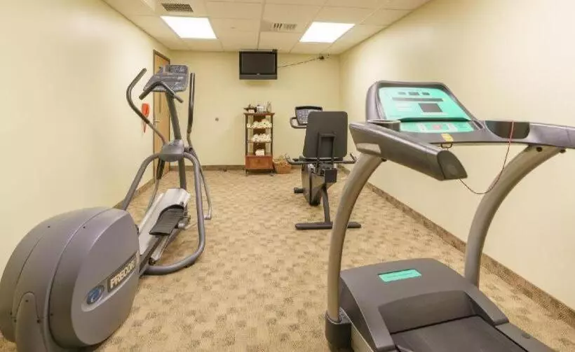 호텔 Supertel Inn & Conference Center