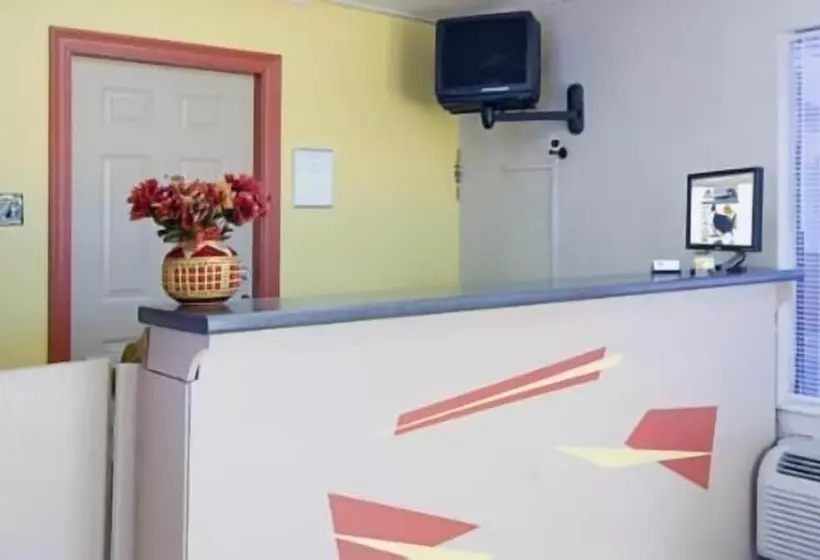 Отель The Kinder Inn